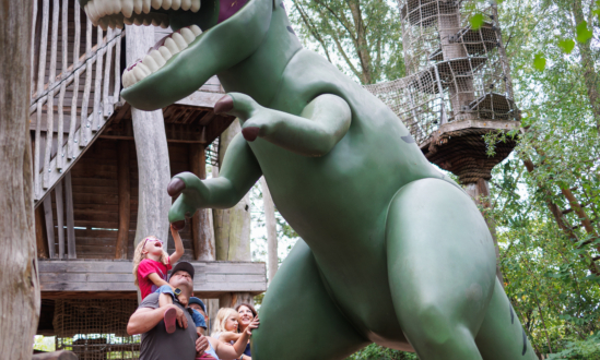 Adventure Tree House with dinos